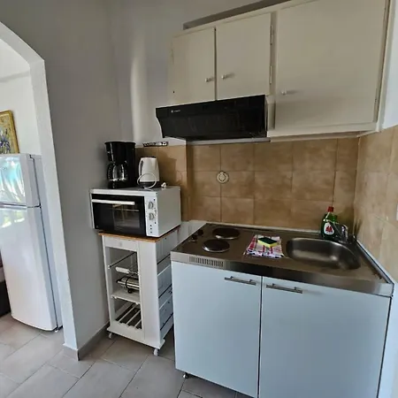Glyfada - Seaside Retreat *
